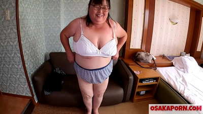 মোটা জাপানি মা তার বিশাল মাই দেখায় এবং সেক্স টয় উপভোগ করে। একজন 51 বছর বয়সী এশিয়ান মা তার যৌন অভিজ্ঞতার কথা বলেছেন। Yukiko 1 OSAKAPORN ফ্যাটি milf